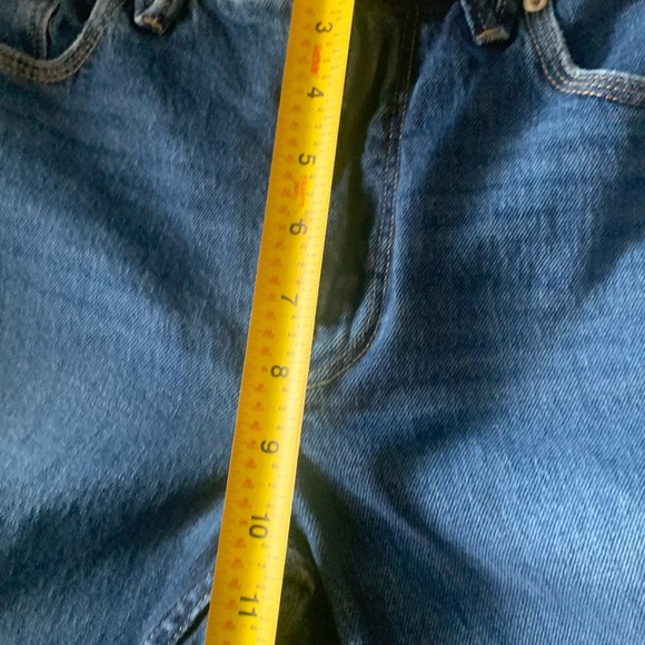 Good American Jeans 4/27 - Picture 9 of 10